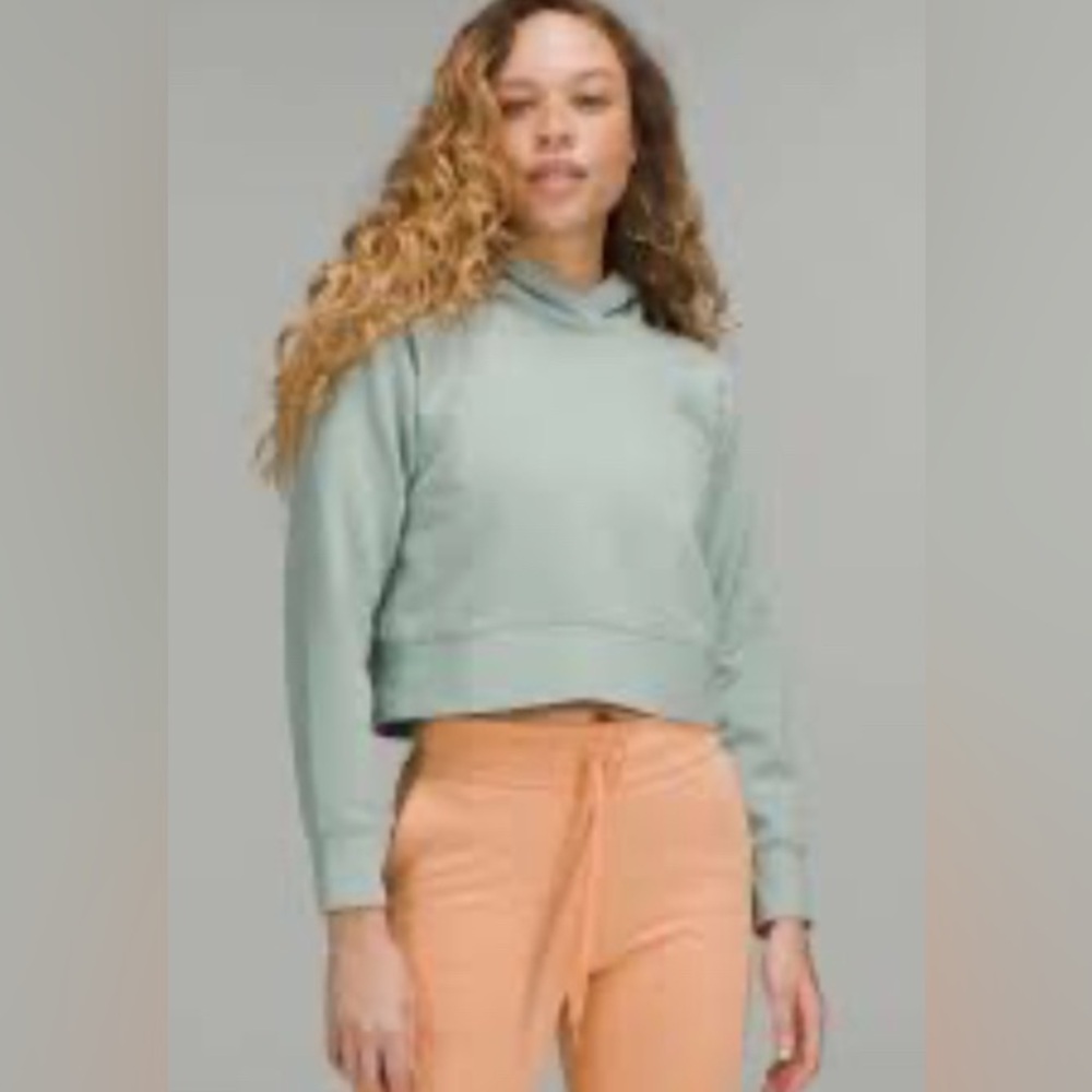 Lululemon - Loungeful Cropped Hoodie - Mint
